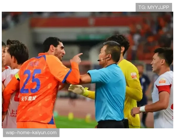 上海海港定位球防守存在漏洞 恩加德乌头球破门暴露问题